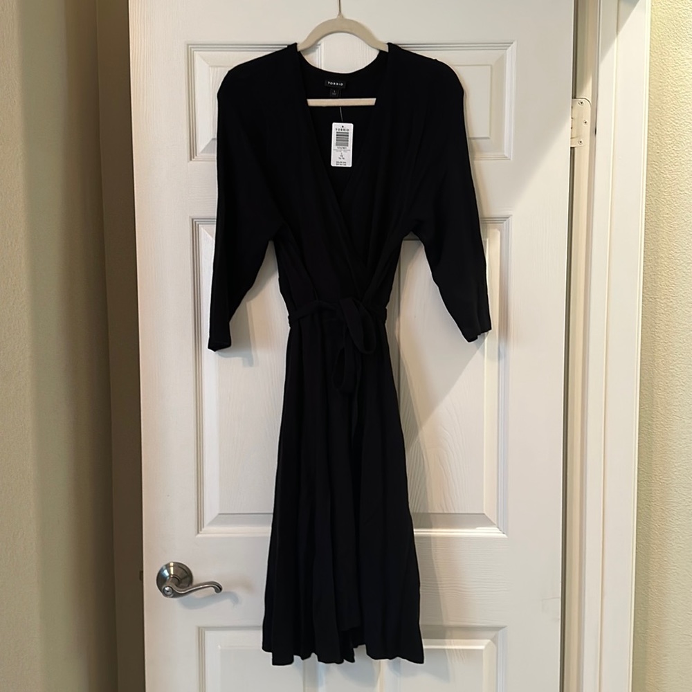 Torrid black quarter sleeve dress with adjustable belt